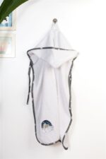 Κάπα Με Κέντημα bebe Cloudy Bear 176 75X85 White-Grey 100% Cotton